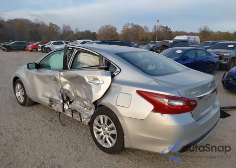 2018 Nissan Altima 2.5 S z USA, uszkodzony, nr VIN 1N4AL3AP9JC277955